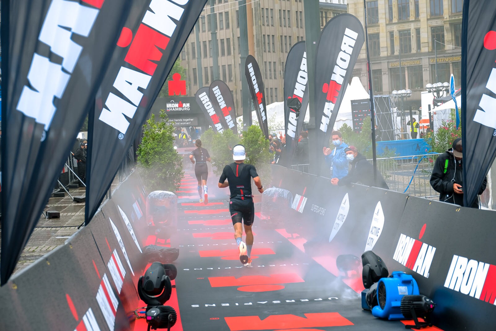 IRONMAN Hamburg 2023 | Official Race Hotel: Scandic Hamburg Emporio