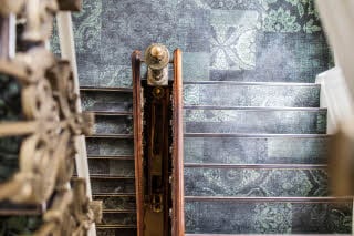 Originale Treppe von 1884 im Scandic Webers