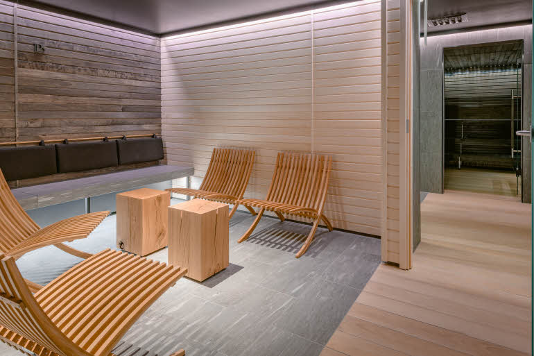 dreassing room sauna marski by scandic hotel helsinki city centre finland