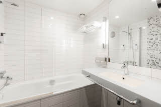 Badezimmer im Familienzimmer im Scandic Stavanger City 
