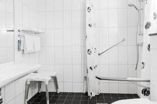 Barrierefreies Badezimmer Scandic Norrköping Nord