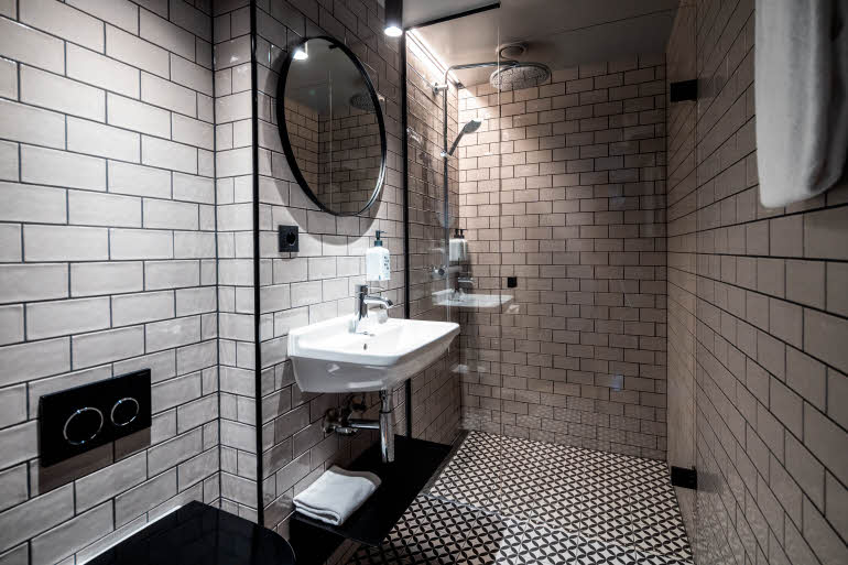 Superior/Standard Badezimmer beim Scandic Norreport