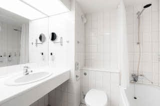 Badezimmer vom Scandic Familienzimmer im Scandic Kristiansund