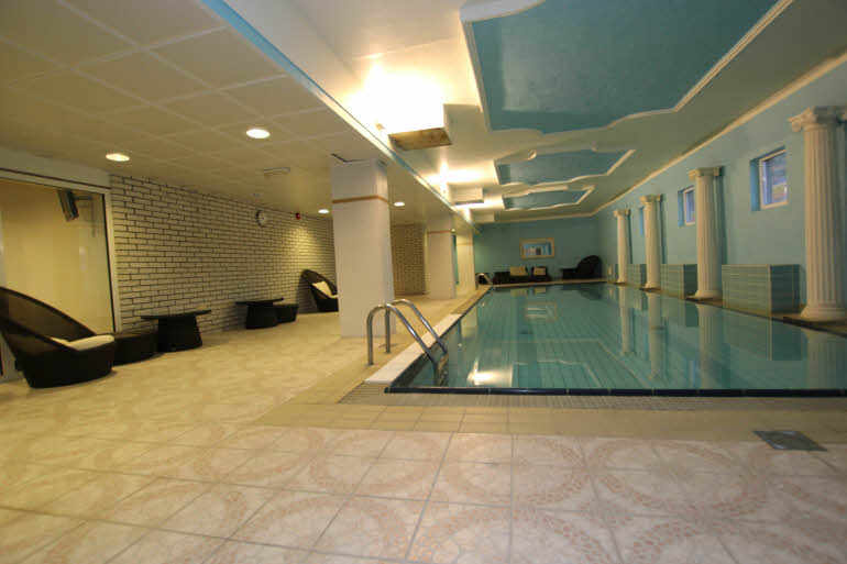 Pool im Scandic Valdres