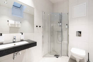 Badezimmer in der Junior Suite im Scandic Torget