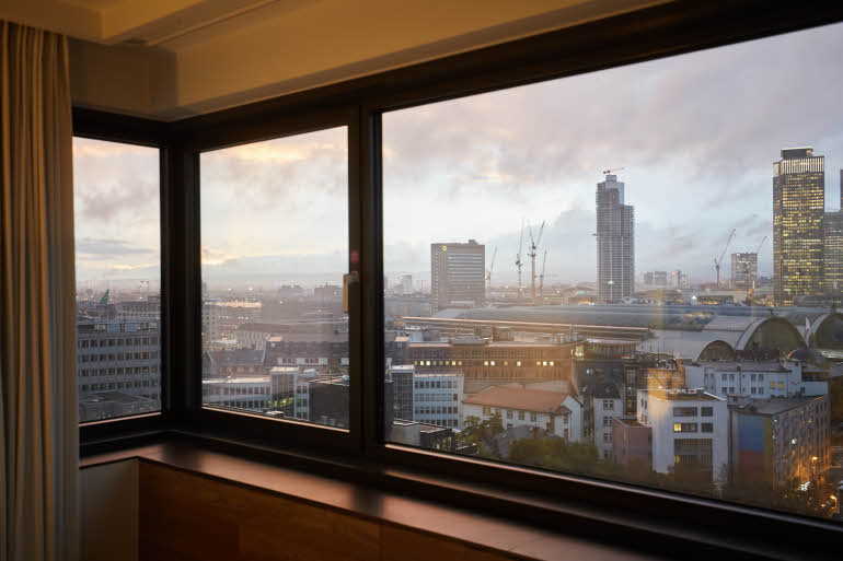 Superior best view Zimmer im Scandic Frankfurt Museumsufer