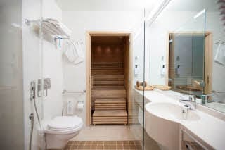 Junior suite, bathroom